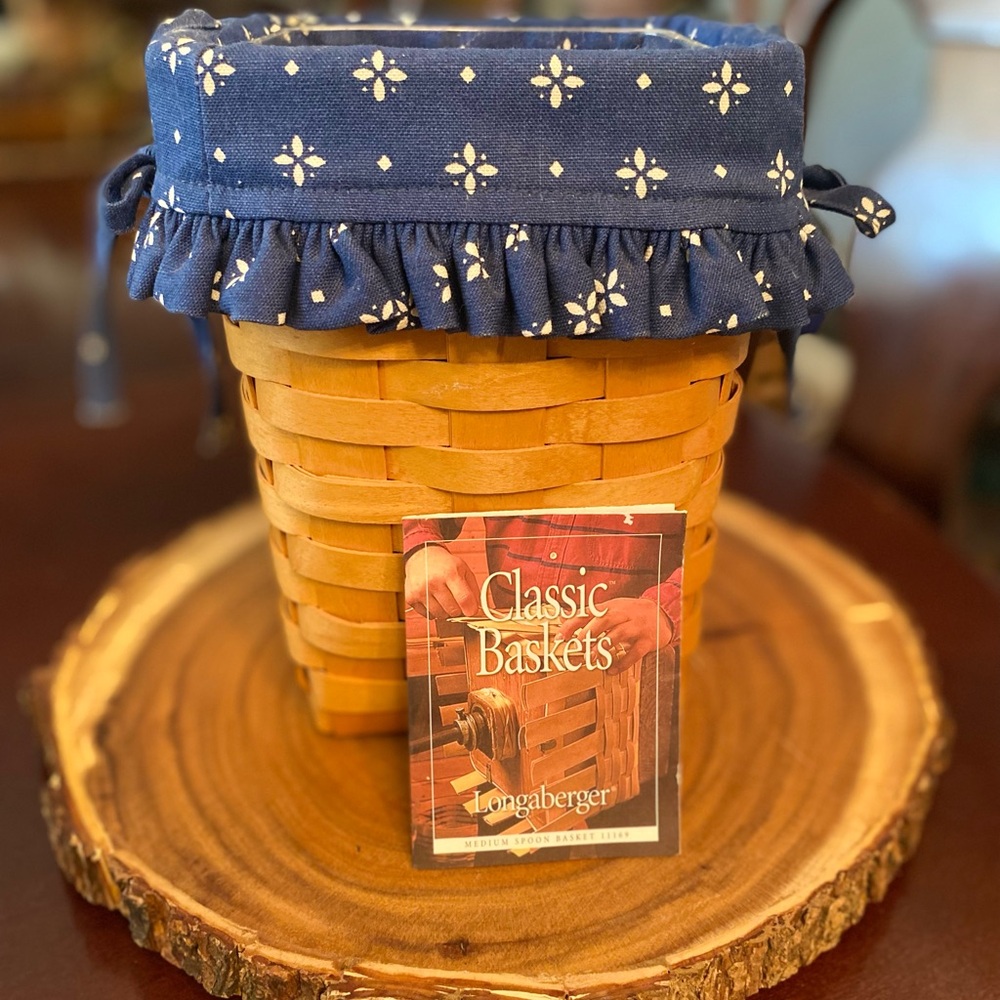 🧺Longaberger Medium Spoon Basket with Blue Heritage Liner and Protector - Picture 2 of 11